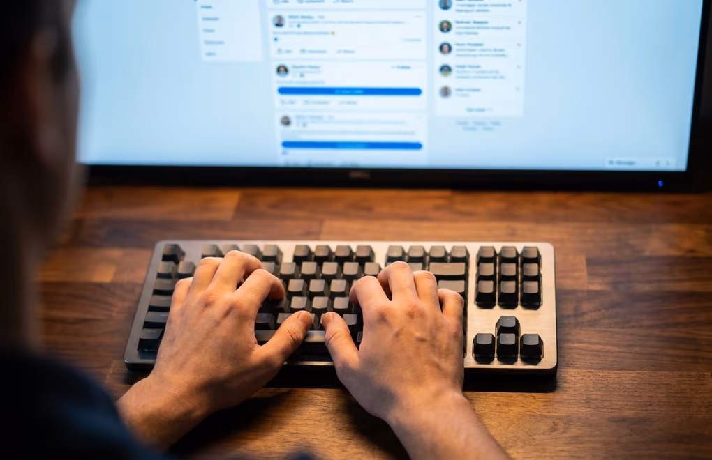 LinkedIn content growing your professional network
