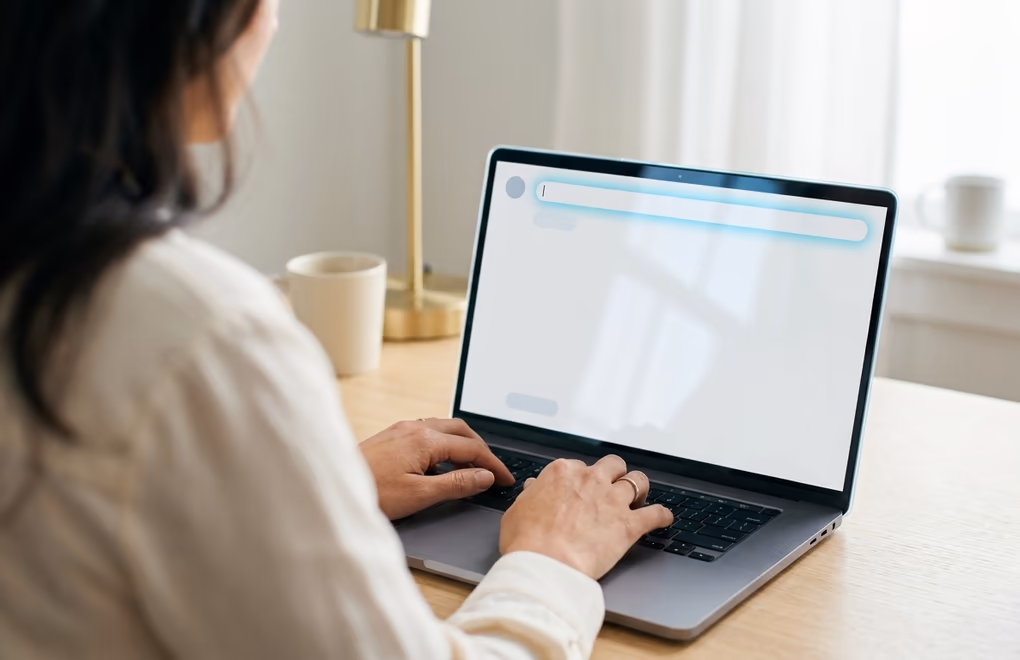 Writing the opening line of a LinkedIn post