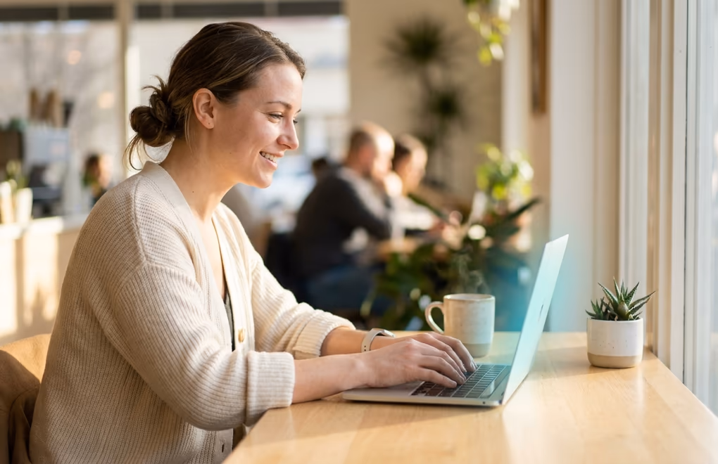 Free alternatives to LinkedIn Premium features