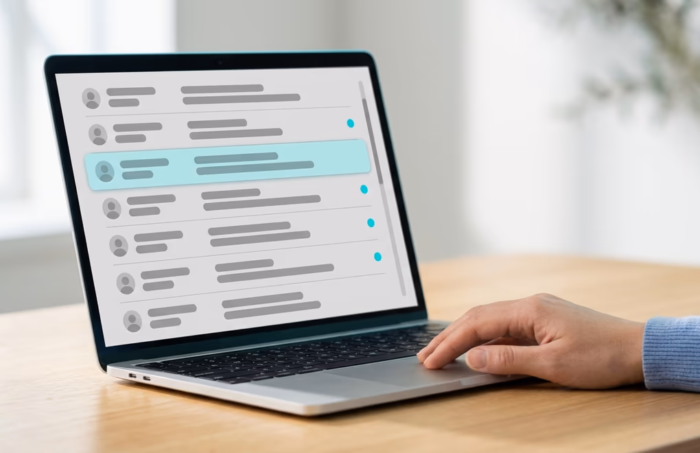 A single inbox showing LinkedIn replies sorted into warm leads ready for a call